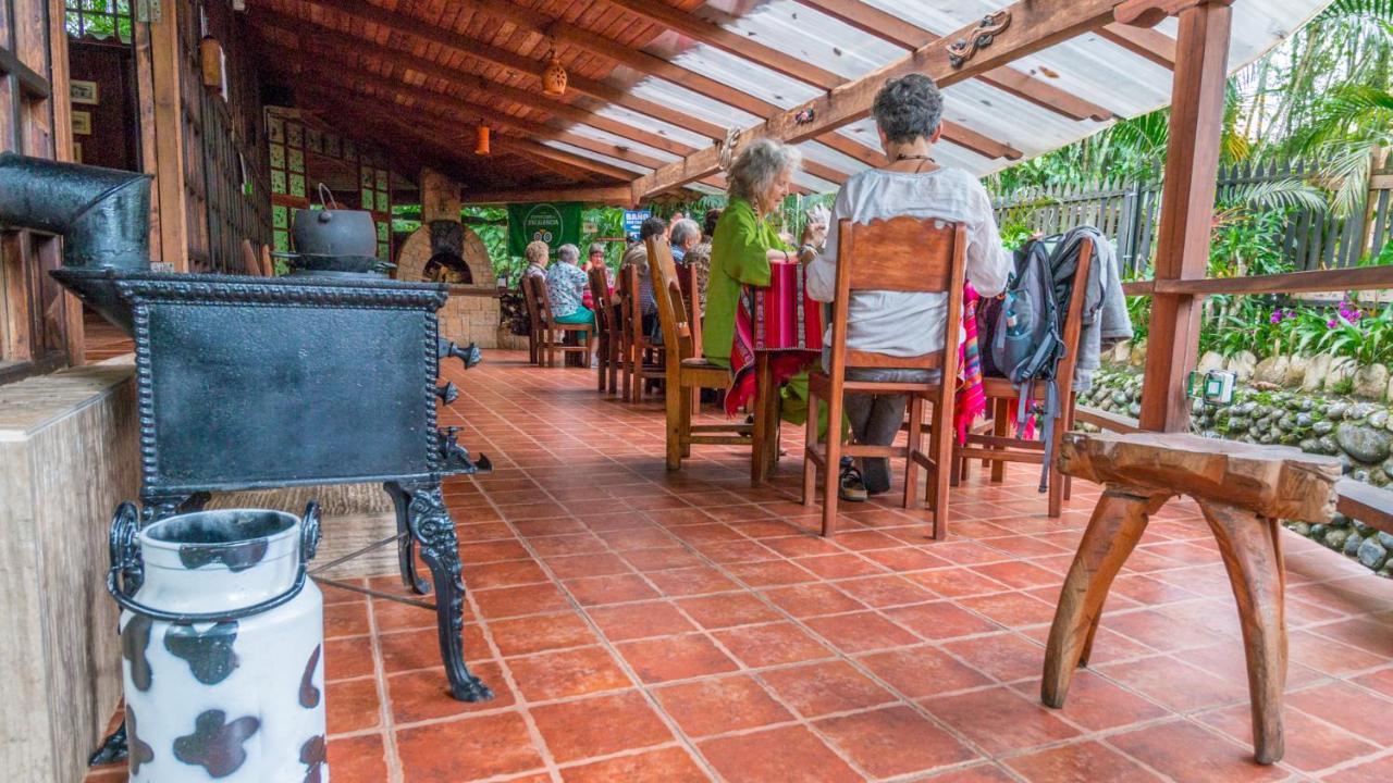 El Jardin Hotel & Restaurante Puyo Exterior photo