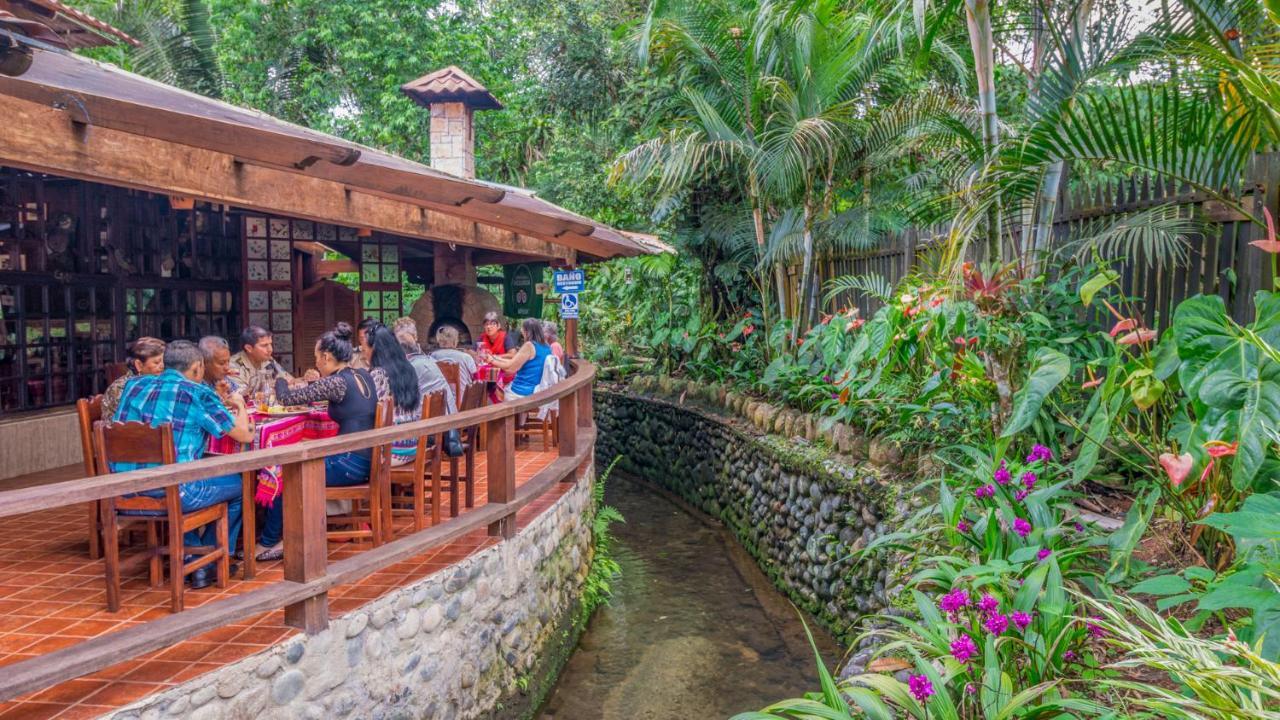 El Jardin Hotel & Restaurante Puyo Exterior photo